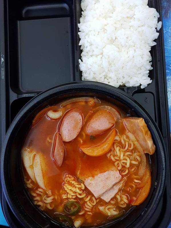 コンビニブデチゲ弁当3.jpg