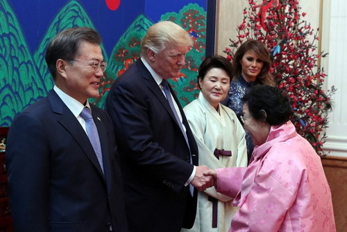 慰安婦イヨンス3e6l89y88g38045gp0337.jpg