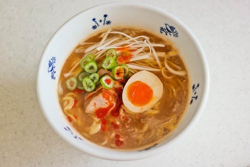 日清ラ王担々麺2.jpg