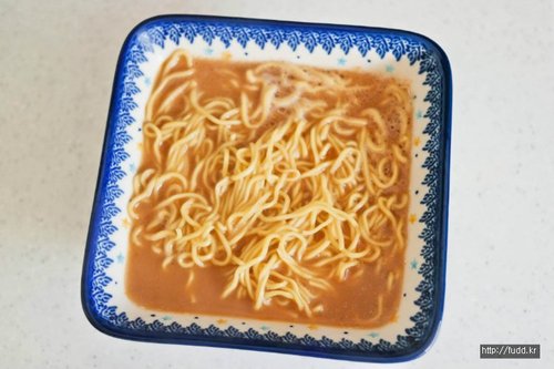 札幌、銀波露ラーメン2.jpg