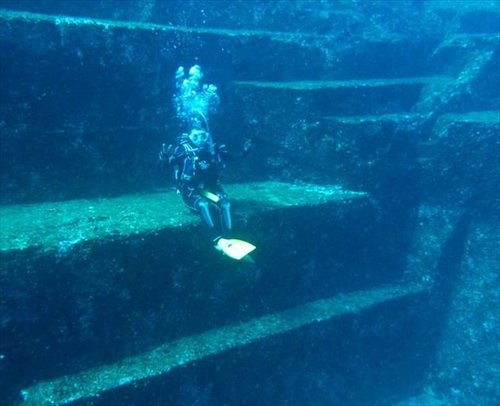b_yonaguni-island-diving-013_R.jpg
