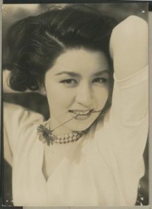 kusabue-mitsuko3-218x300.jpg
